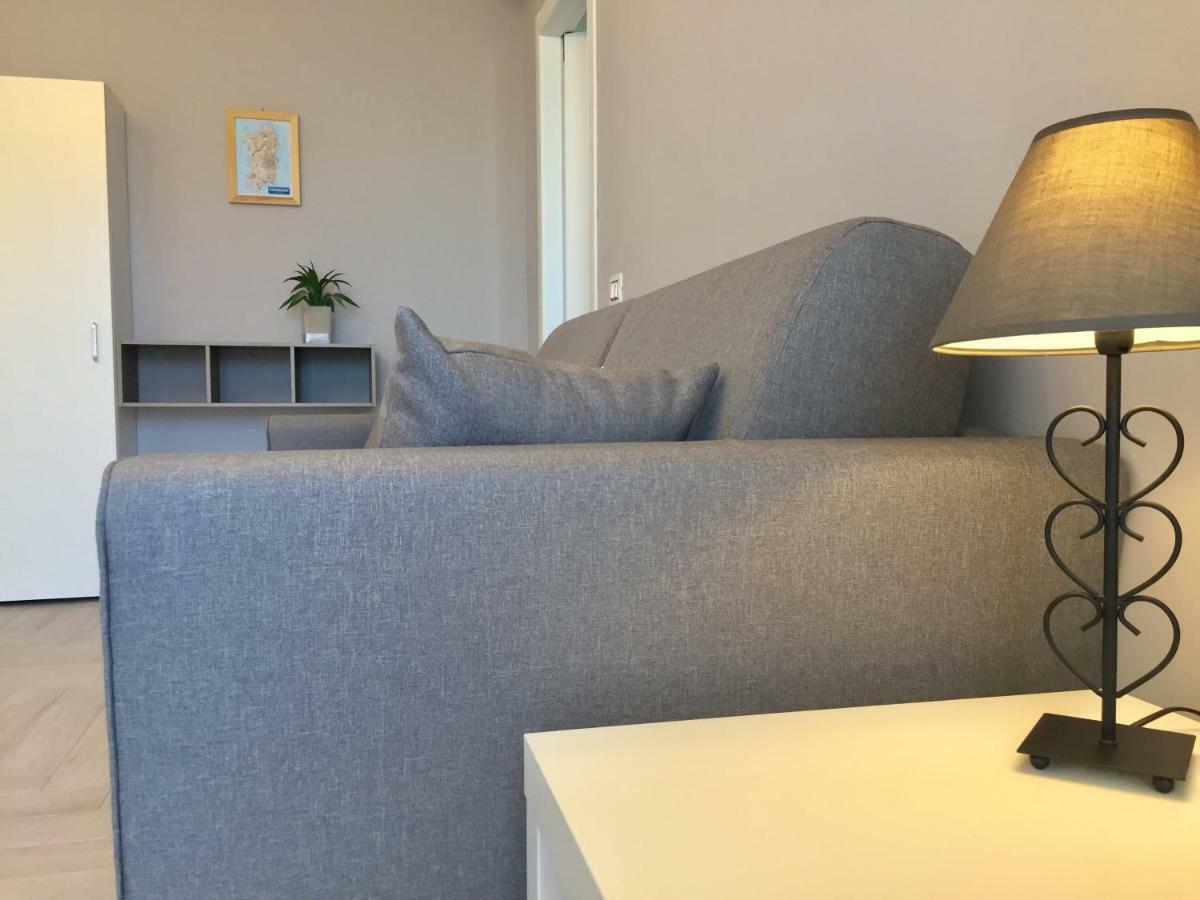 Le Domus Modern Apartments Cagliari Su Forti Екстериор снимка