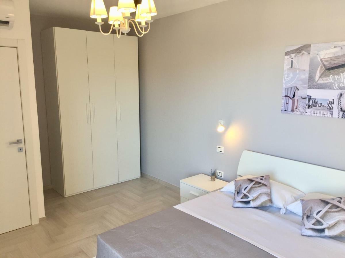 Le Domus Modern Apartments Cagliari Su Forti Екстериор снимка
