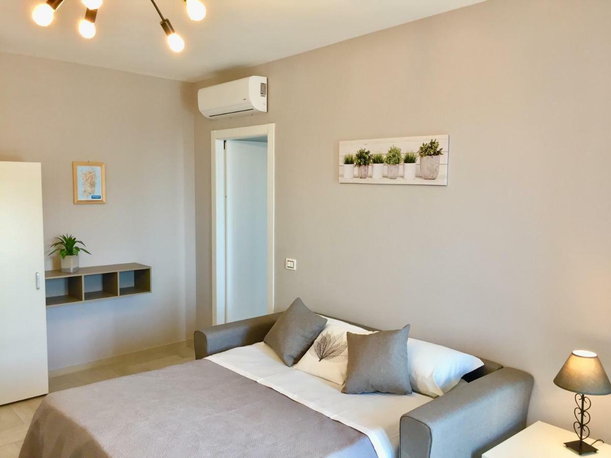 Le Domus Modern Apartments Cagliari Su Forti Екстериор снимка