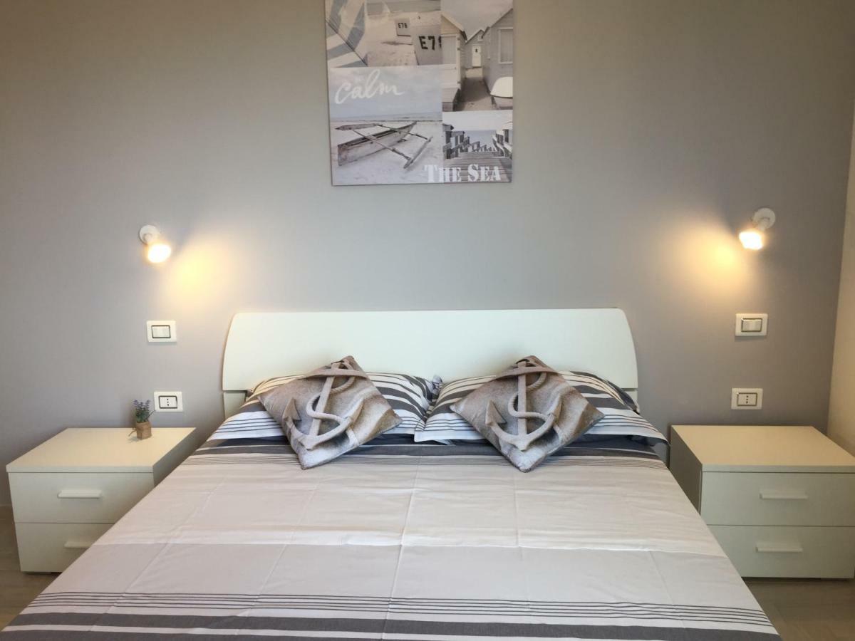 Le Domus Modern Apartments Cagliari Su Forti Екстериор снимка