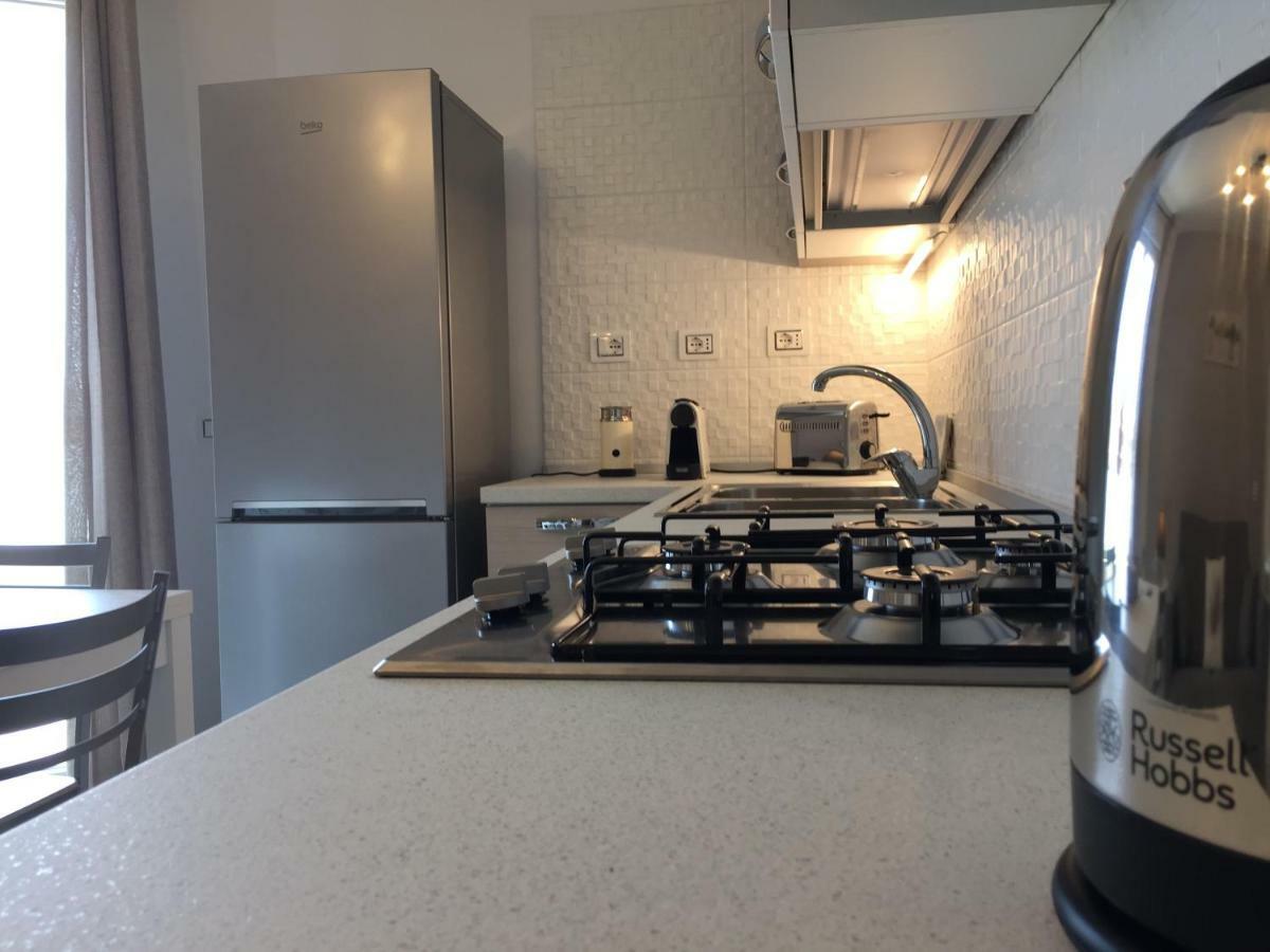 Le Domus Modern Apartments Cagliari Su Forti Екстериор снимка