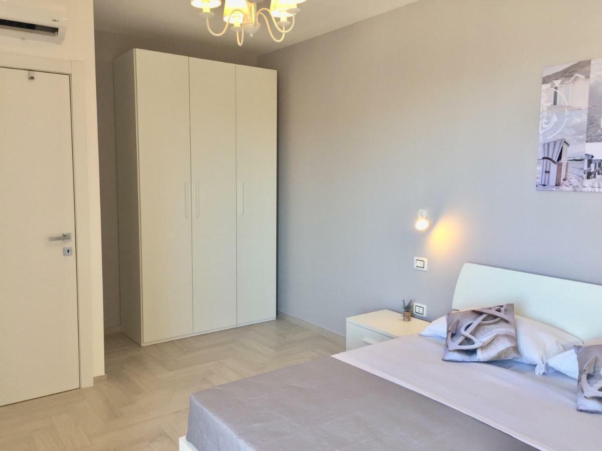 Le Domus Modern Apartments Cagliari Su Forti Екстериор снимка