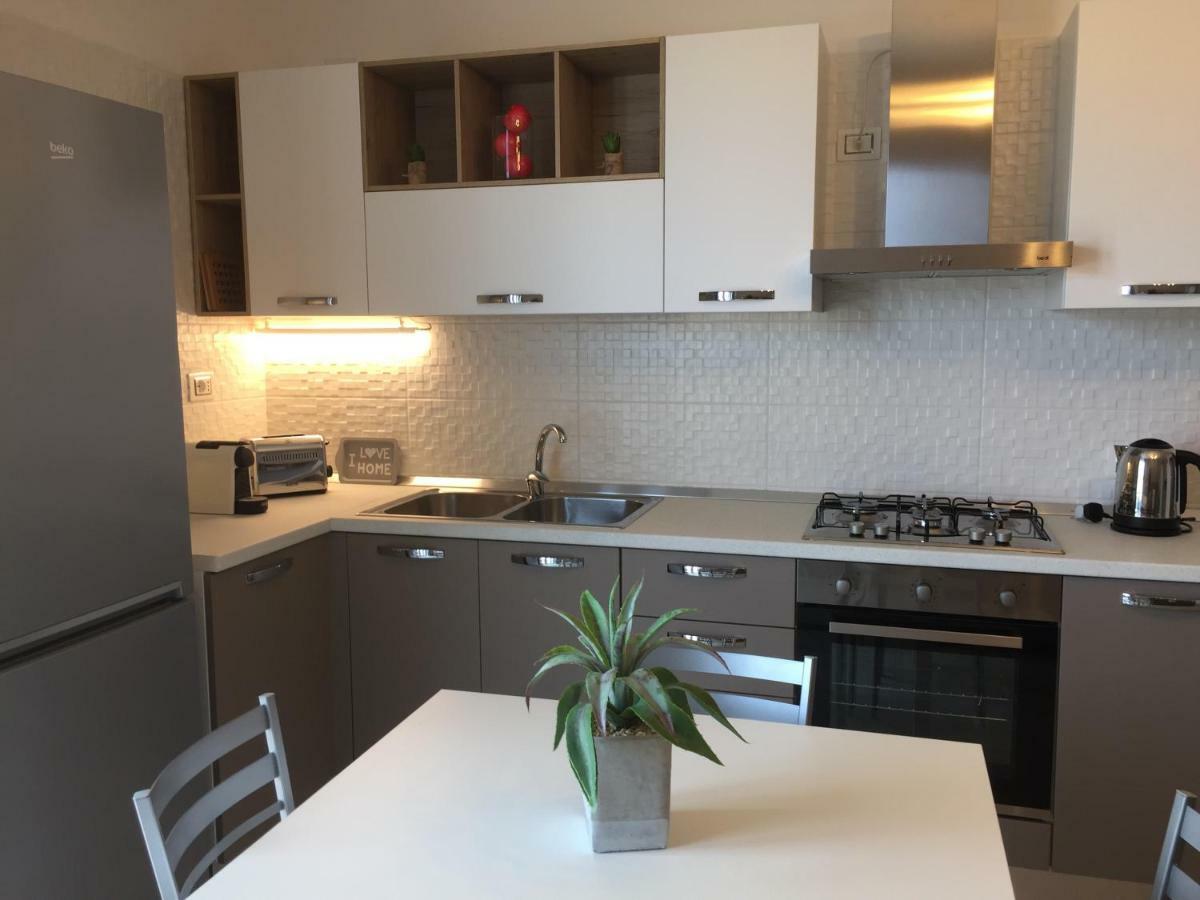 Le Domus Modern Apartments Cagliari Su Forti Екстериор снимка