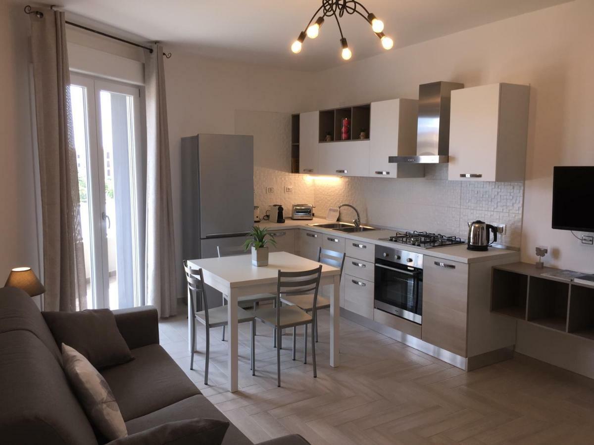 Le Domus Modern Apartments Cagliari Su Forti Екстериор снимка