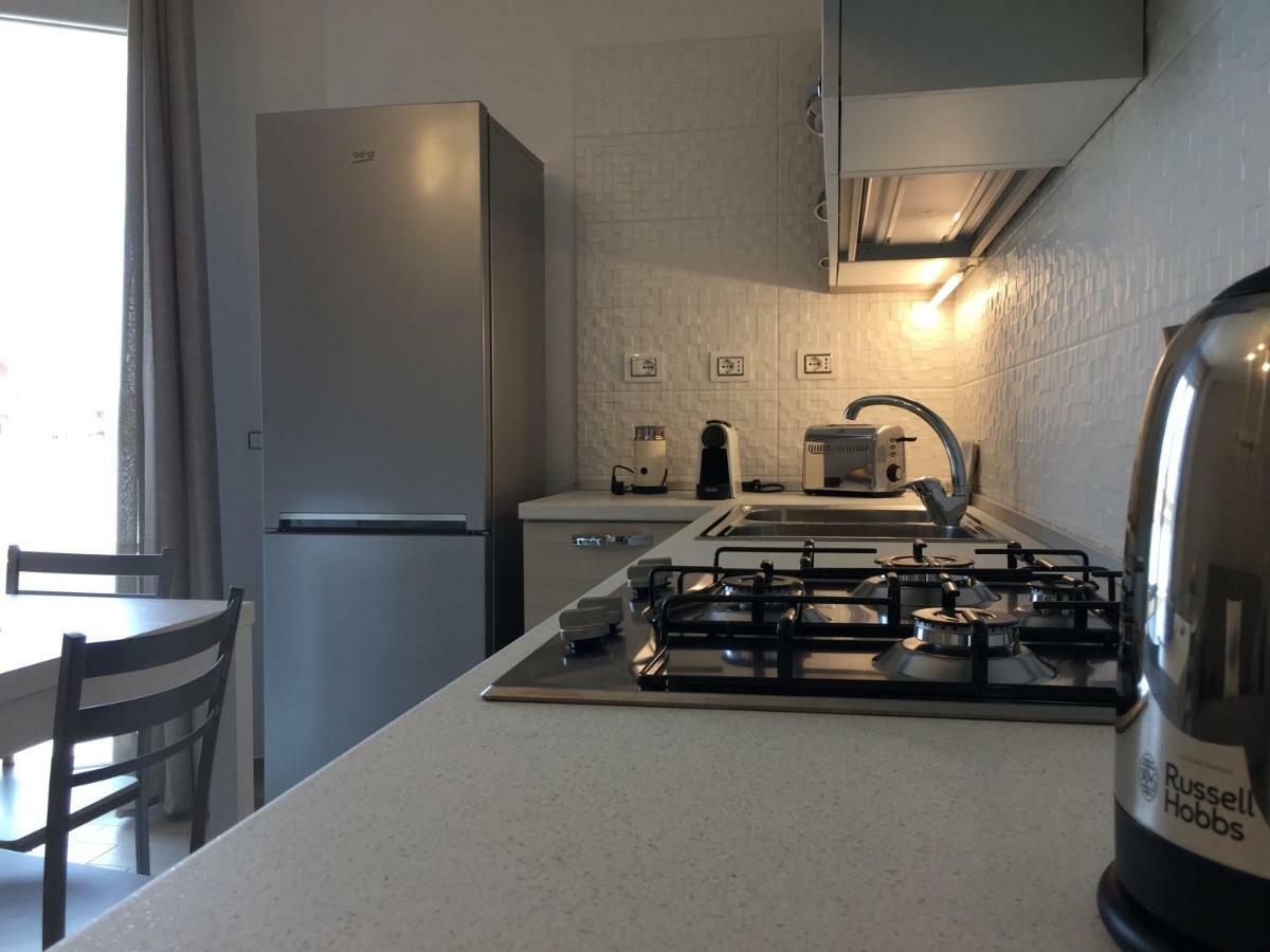 Le Domus Modern Apartments Cagliari Su Forti Екстериор снимка