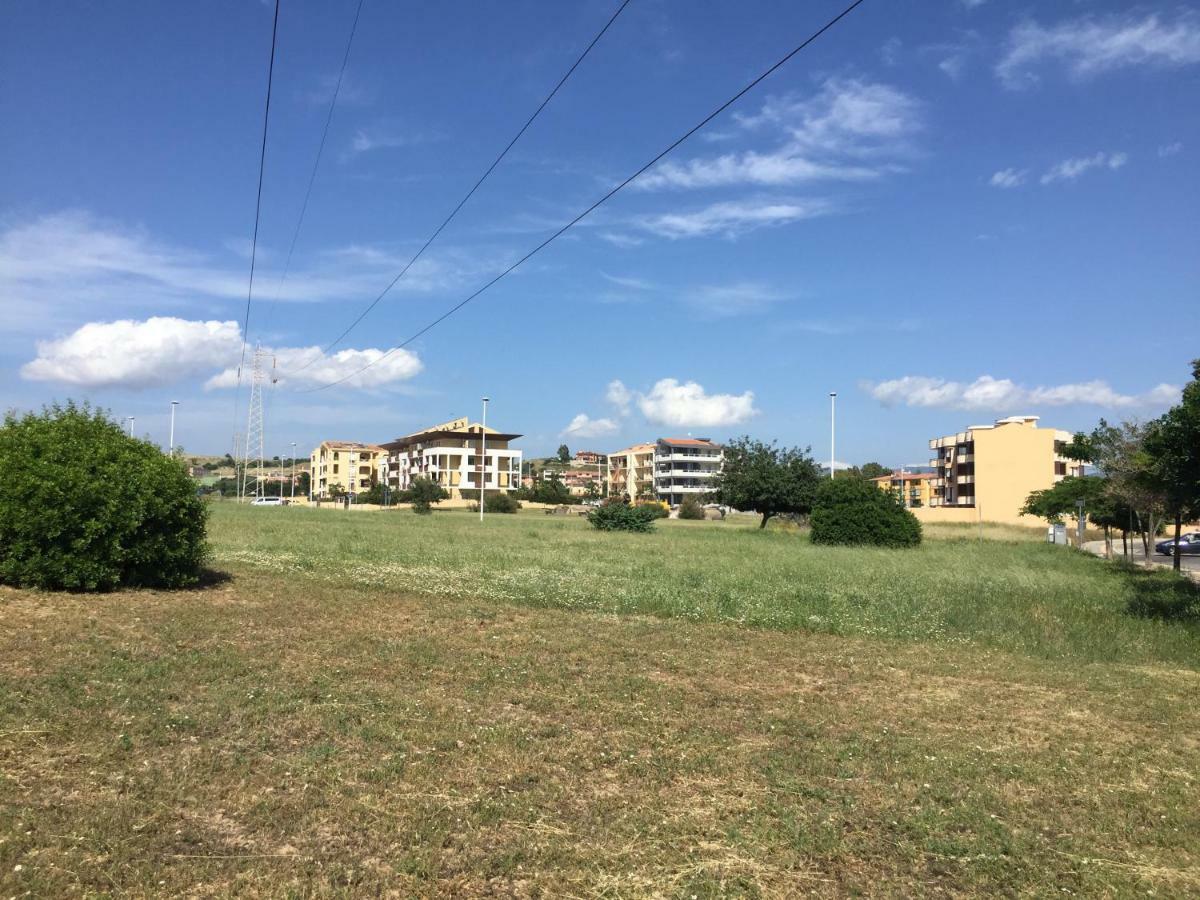 Le Domus Modern Apartments Cagliari Su Forti Екстериор снимка